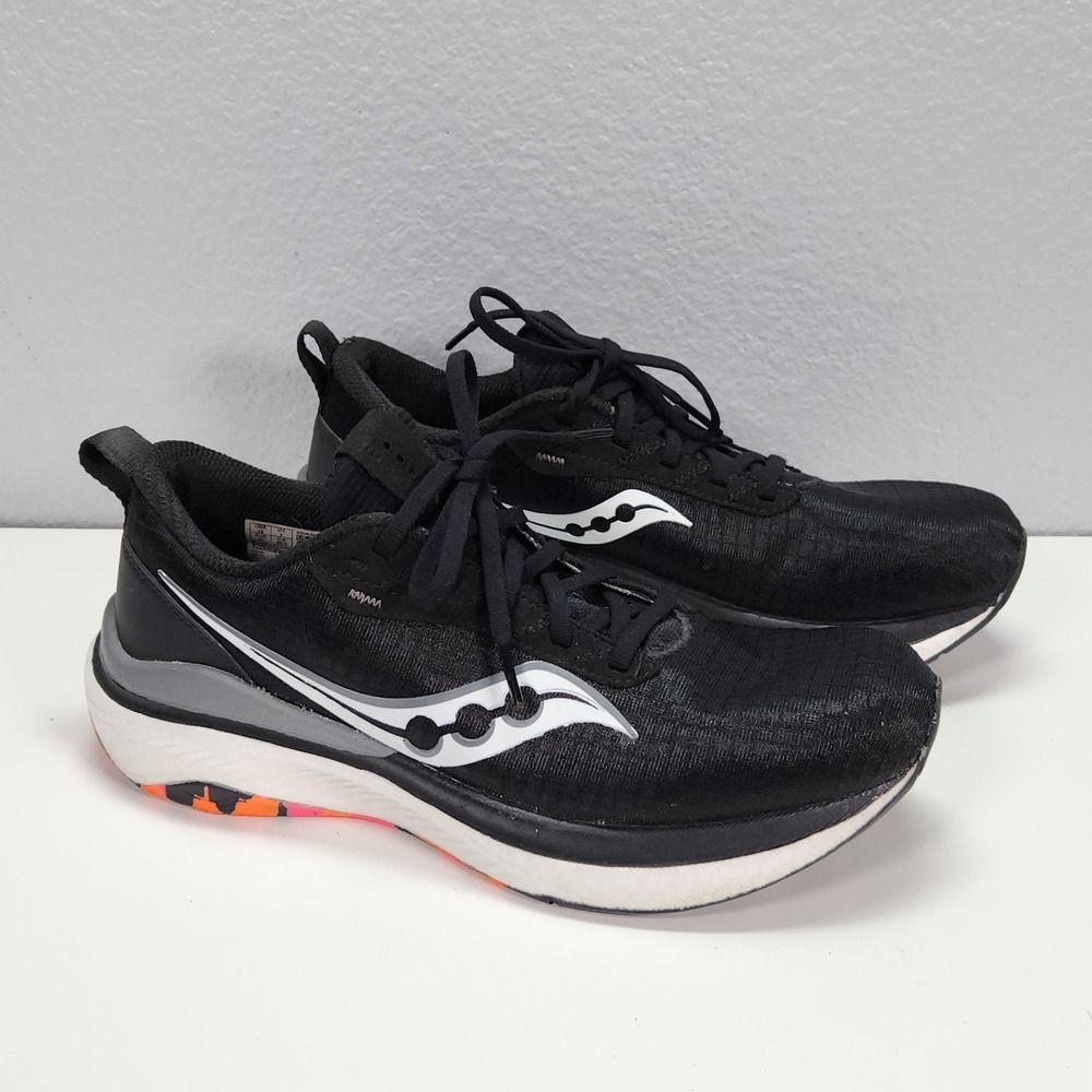 Saucony Freedom CROSSPORT Sneakers Black / Vizi Womens US 10